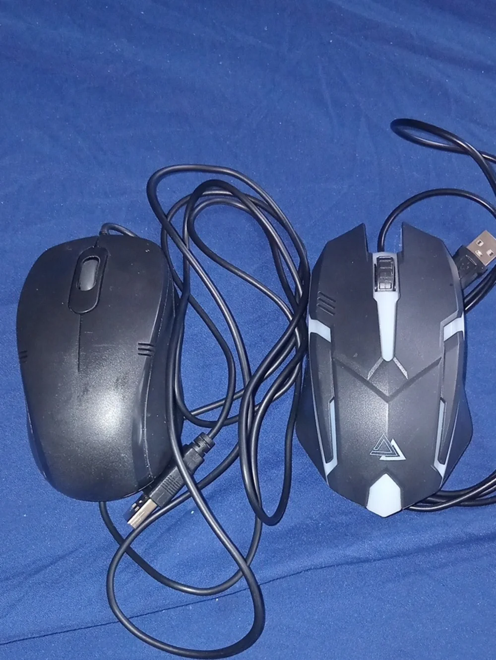2 Wired Black USB Optical Mouse with Accent Detailing